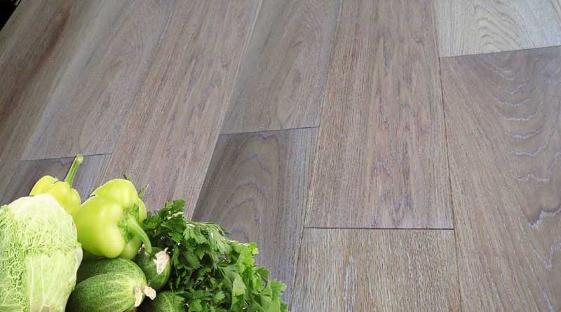 Smoked Brushed White Lacquered Rustic Oak Engineered Clic Flooring 15mm x 189mm - Image 4