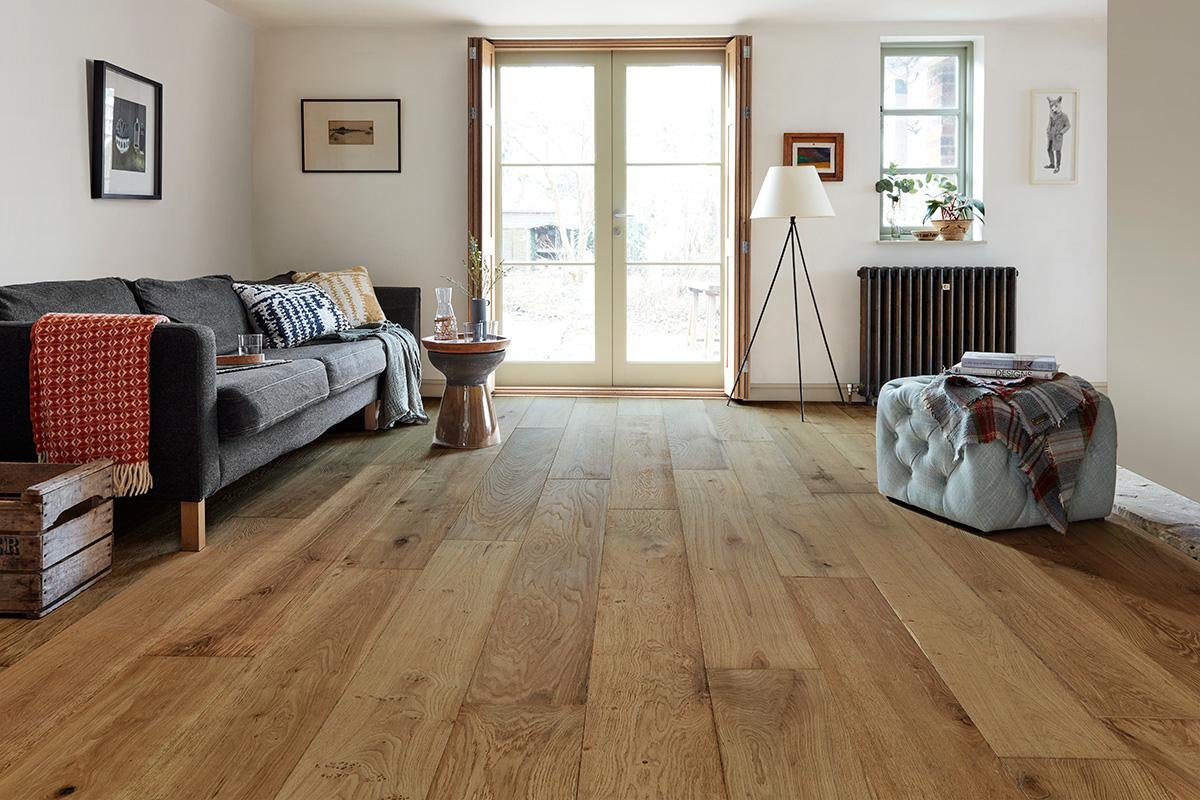Engineered_Rustic_Oak_Flooring_20mm_X_240mm_Vintage_Natural_Brushed_Oiled