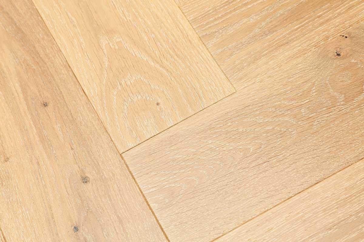 Grissini Lacquered Oak 725 x 130 x 14mm - Image 7