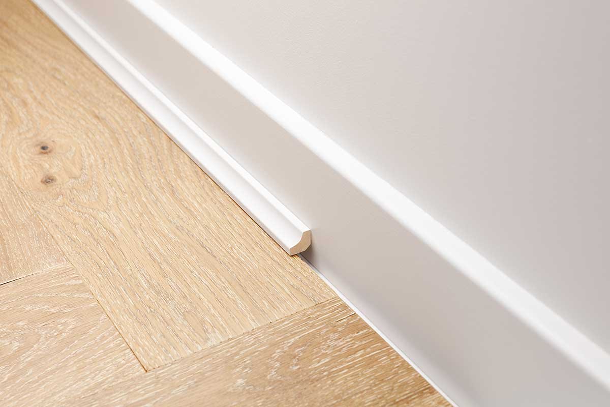 Grissini Lacquered Oak 725 x 130 x 14mm - Image 5