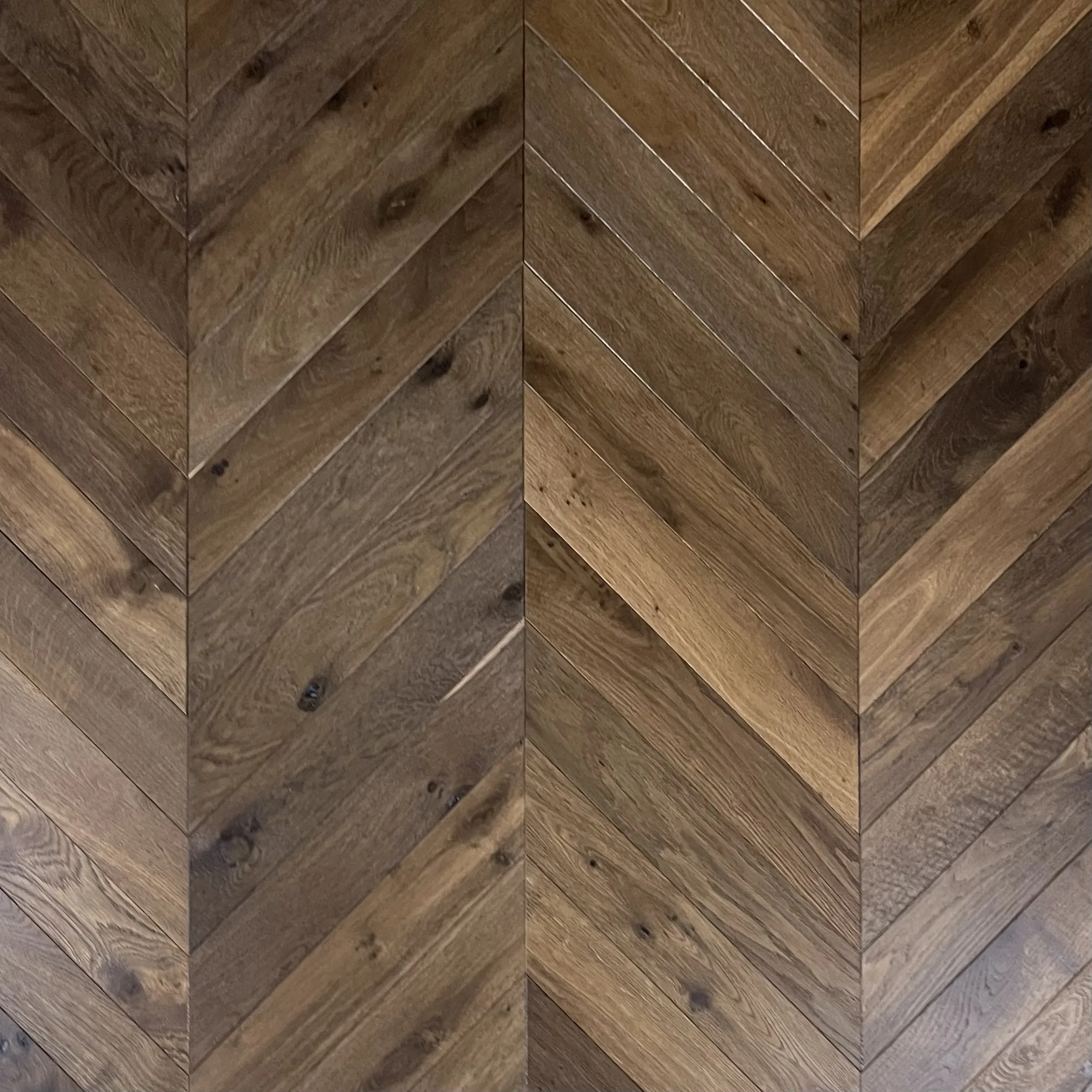 Chevron_Vintage_Smoked_Oak_90x4.16x510mm