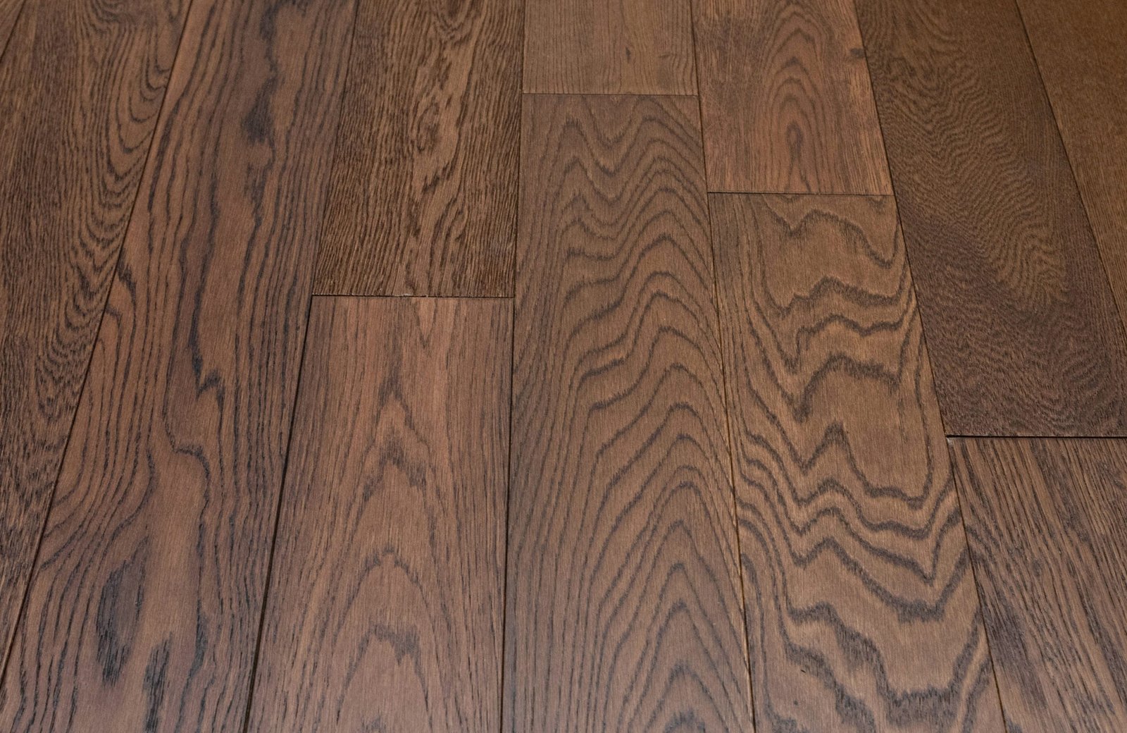 14mm Oak Dark Earth Brushed UV Oiled 125mm ABCD - Image 3